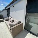 Elisabeth Residence White With Parking